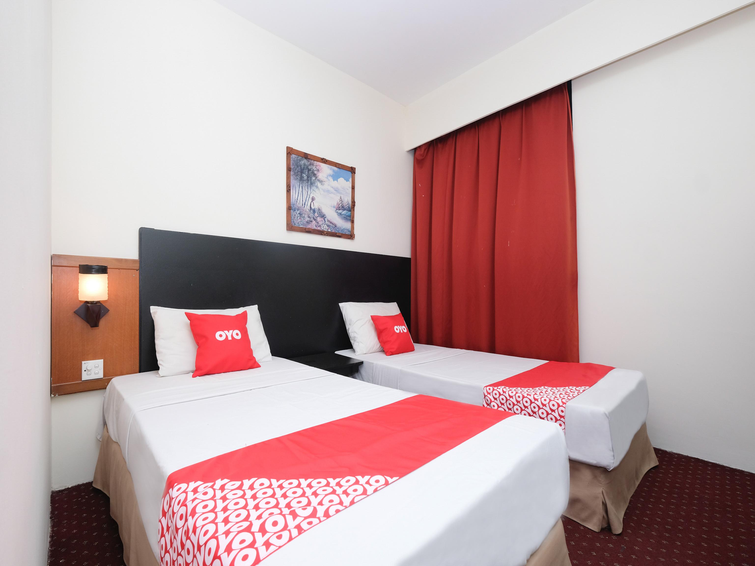Hotel Sri Sutra - Sungai Buloh เปอตาลิงจายา ภายนอก รูปภาพ