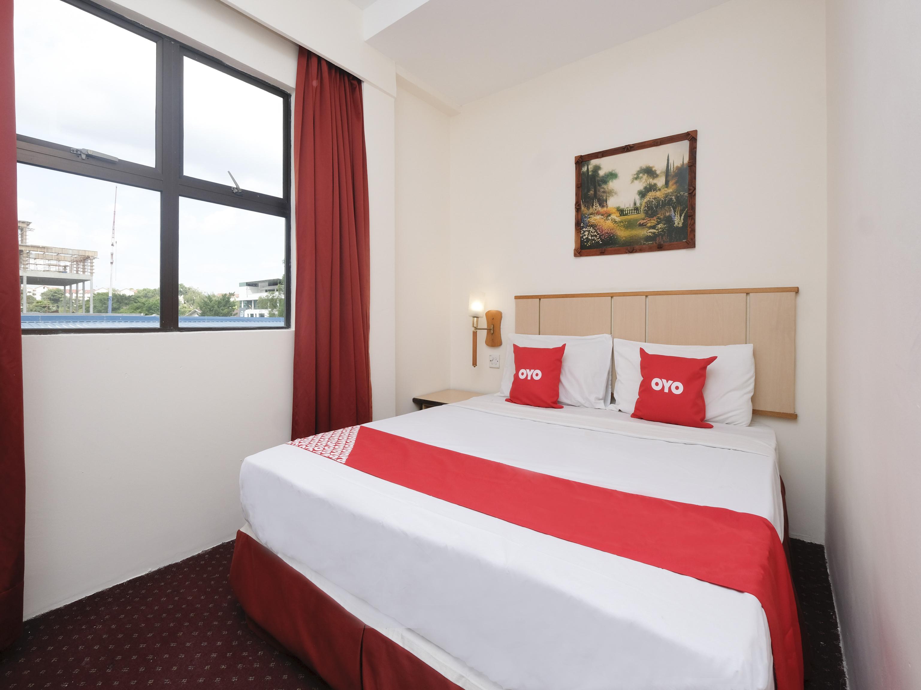 Hotel Sri Sutra - Sungai Buloh เปอตาลิงจายา ภายนอก รูปภาพ