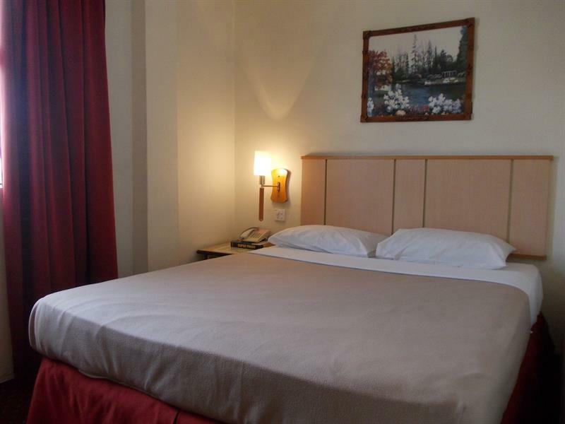 Hotel Sri Sutra - Sungai Buloh เปอตาลิงจายา ภายนอก รูปภาพ